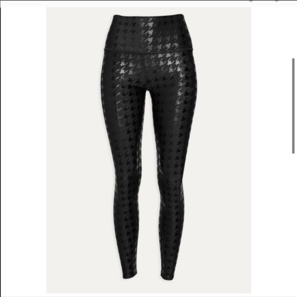 ****ISO*** Peloton Houndstooth Leggings